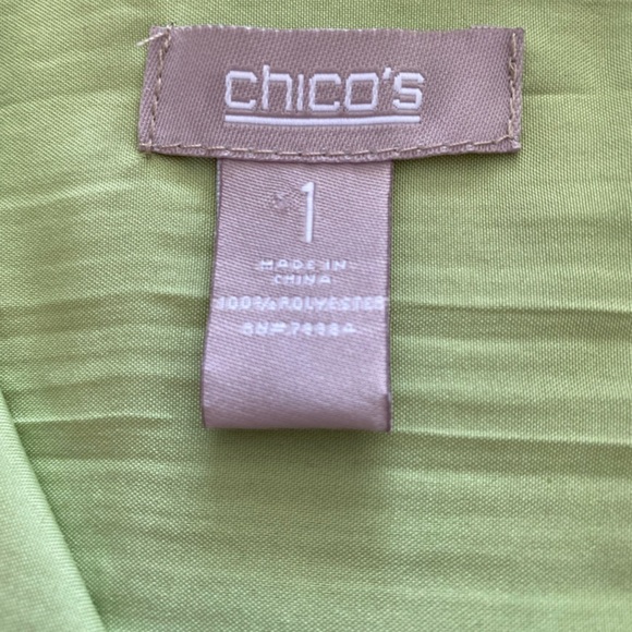 Chico’s green silky feeling button front blouse top long sleeve button cuff M
C - Picture 5 of 7